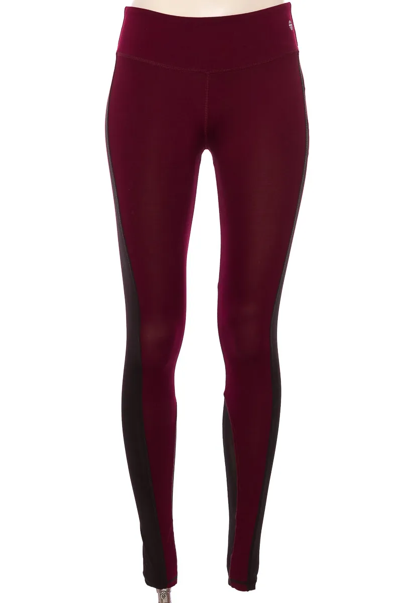 ROPA DEPORTIVA / SALIDA DE BAñO COLOR VINOTINTO  THERAPY