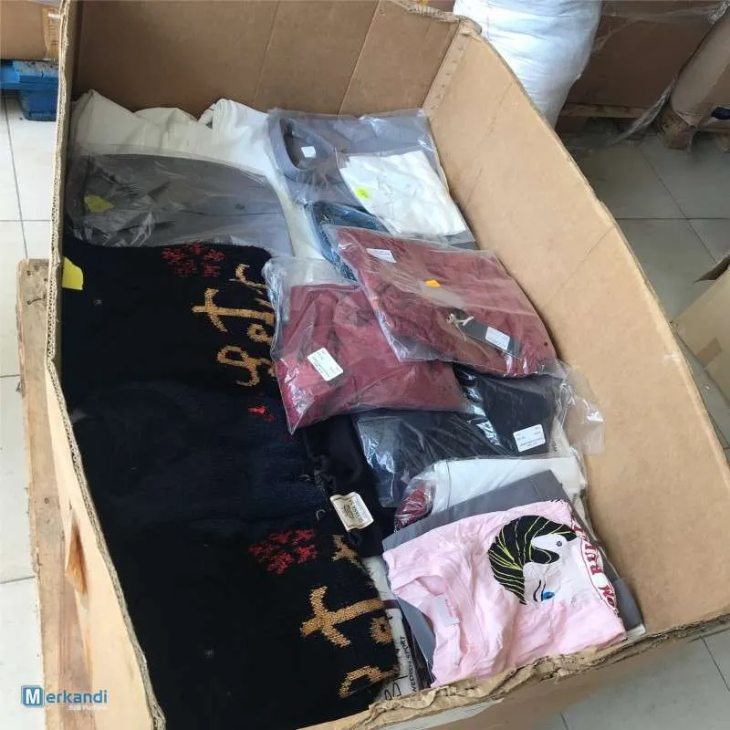 ROPA Y CALZADO PARA EXPORTACIóN EN CONTENEDOR DE 20 PIES REF: 1728  VENTA MíNIMA 7000 PIEZAS