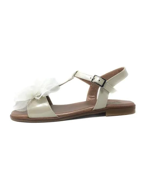 sandalia charol beig flor