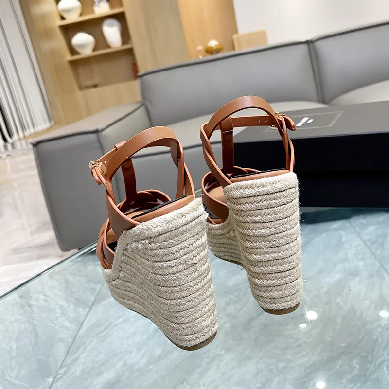 Sandalias clásicas Zapatos de verano calientes Última moda Mesa de agua gruesa Tacón de cuña Zapatos de mujer 12,5 cm Tacón alto