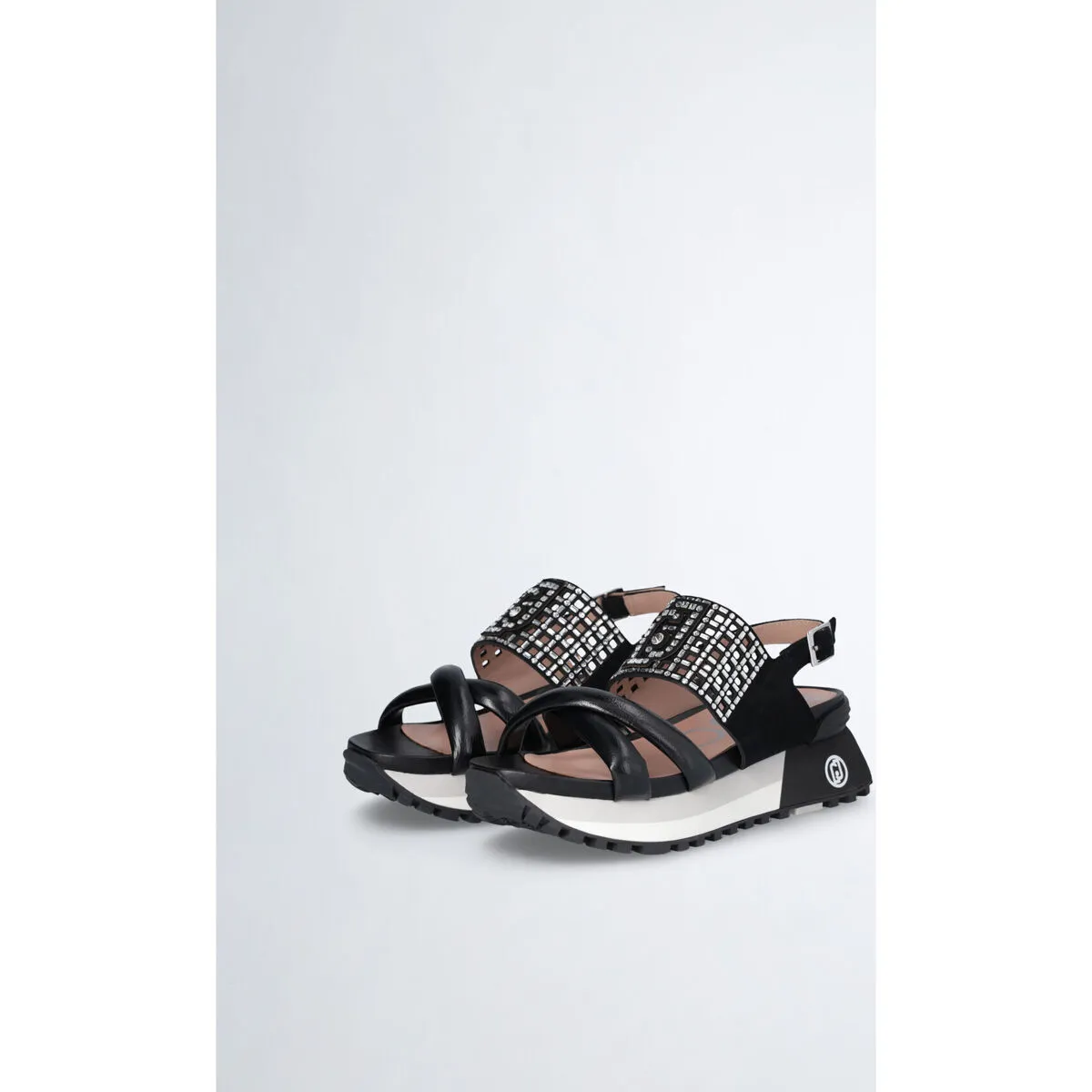 Sandalias con plataforma y tira decorativa