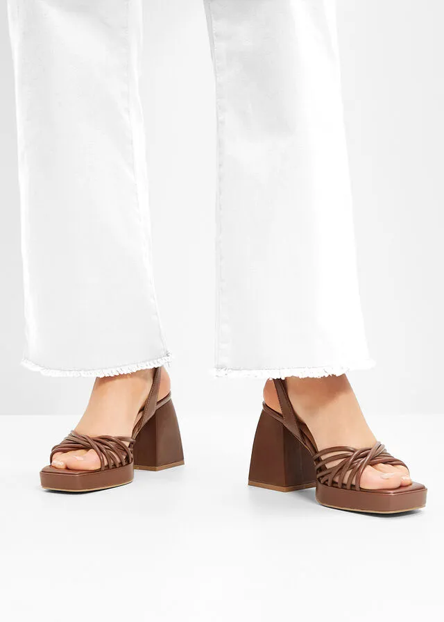 Sandalias de tacón con plataforma bronceado
