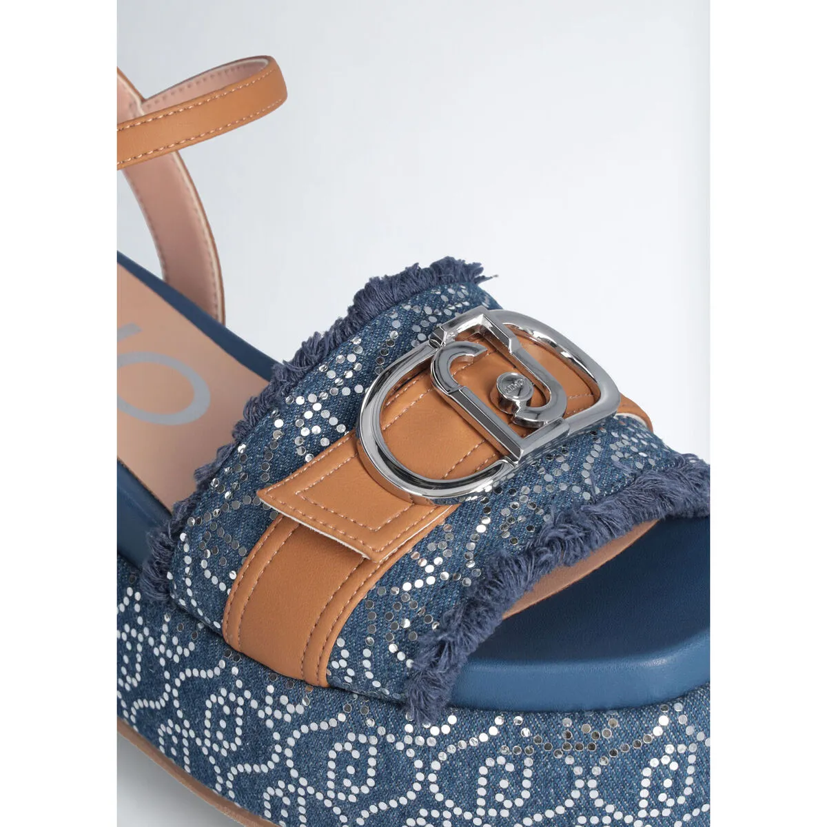 Sandalias denim con plataforma y monograma