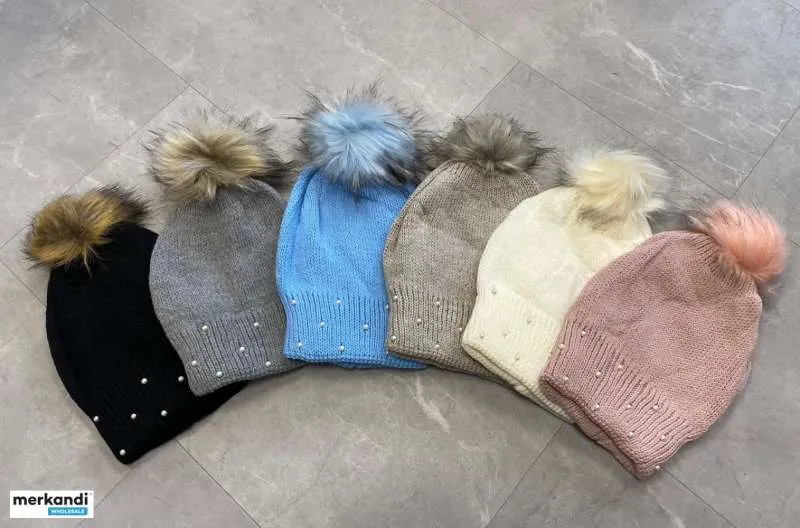 Sombreros de invierno para mujer, una mezcla de colores y patrones.