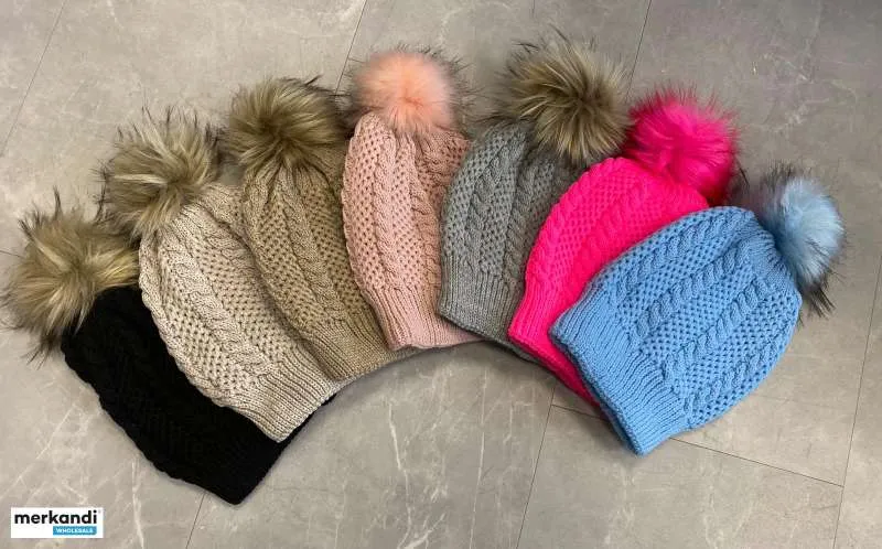Sombreros de invierno para mujer, una mezcla de colores y patrones.