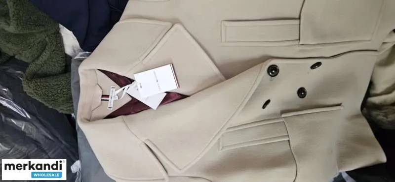 Stock chaqueta premium zapatos calzado ropa premium una vajilla ck tommy armani