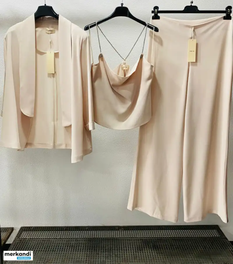 STOCK DE ROPA DE MUJER POR TOYG P/E