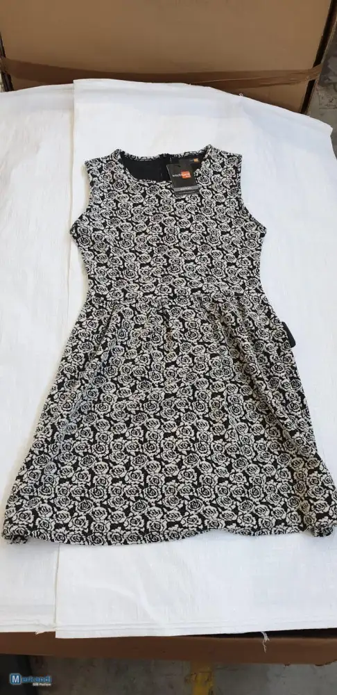 Stock de ropa: Marcas zara, pull&bear, bershka, orsay, h & m, idexe, sargento mayor, yamamay, jennifer y segue