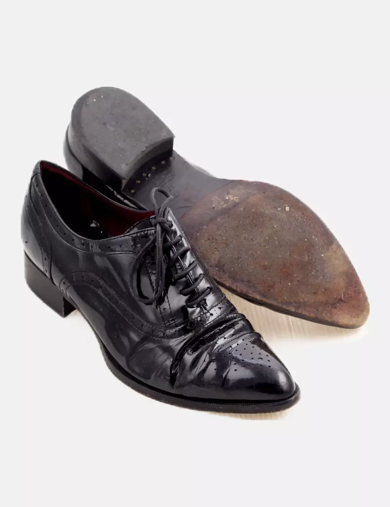 Uterqüe Zapato negro charol
