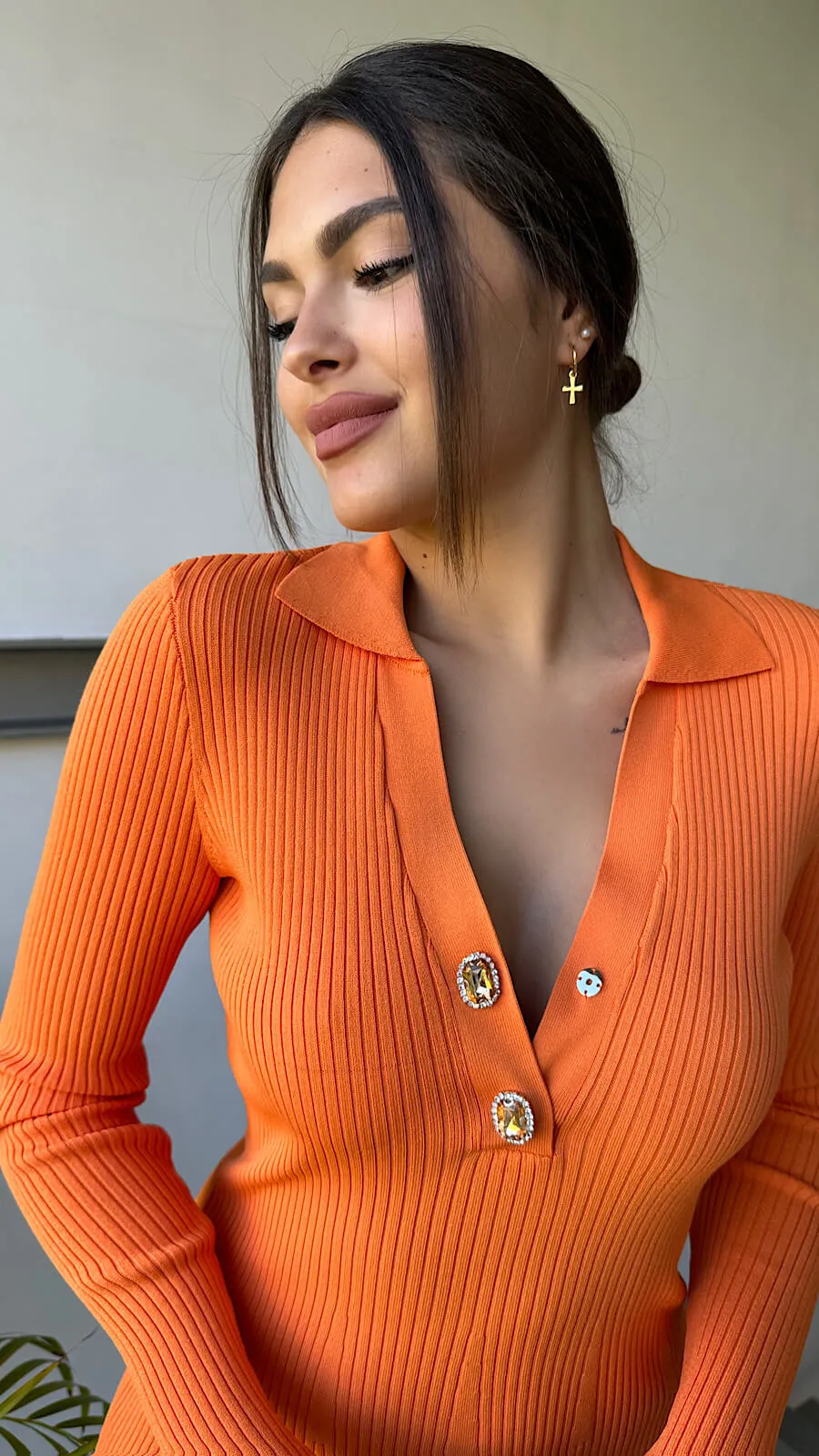 Vestido Naranja Detalle Joya