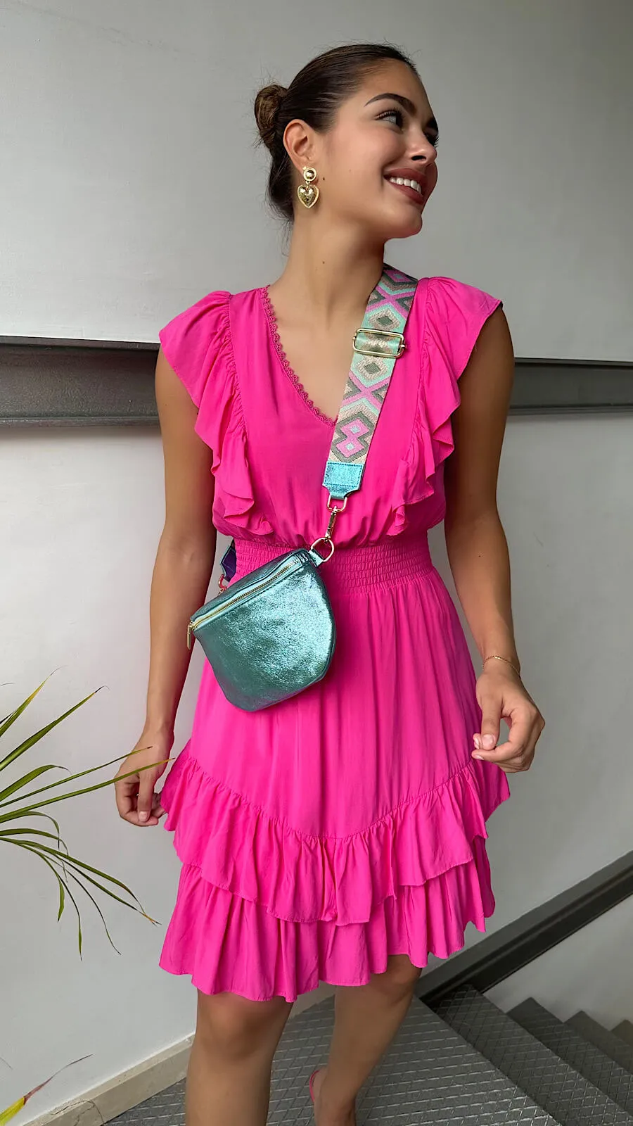 Vestido Rosa Escote Pico