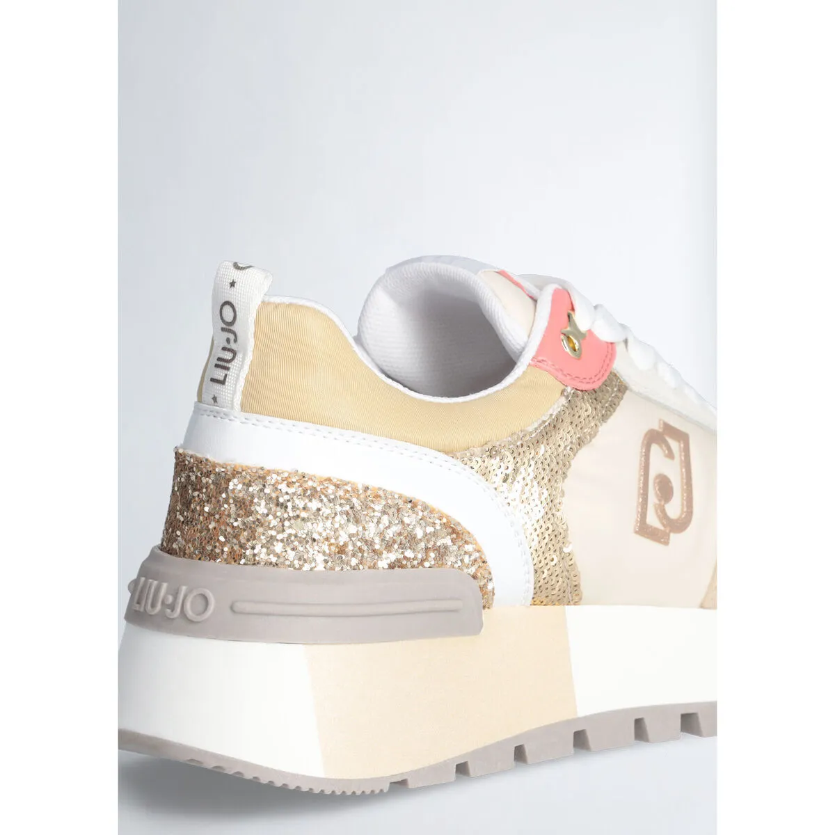 Zapatillas con plataforma, brillos y lentejuelas