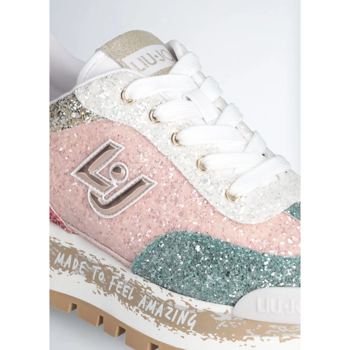 Zapatillas con plataforma y brillos