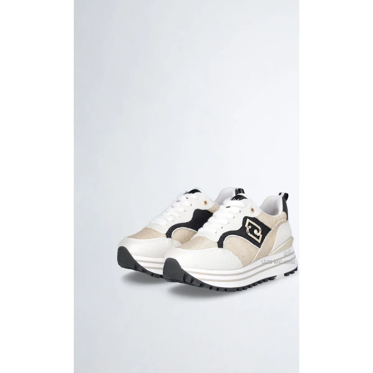 Zapatillas con plataforma y lentejuelas brillantes