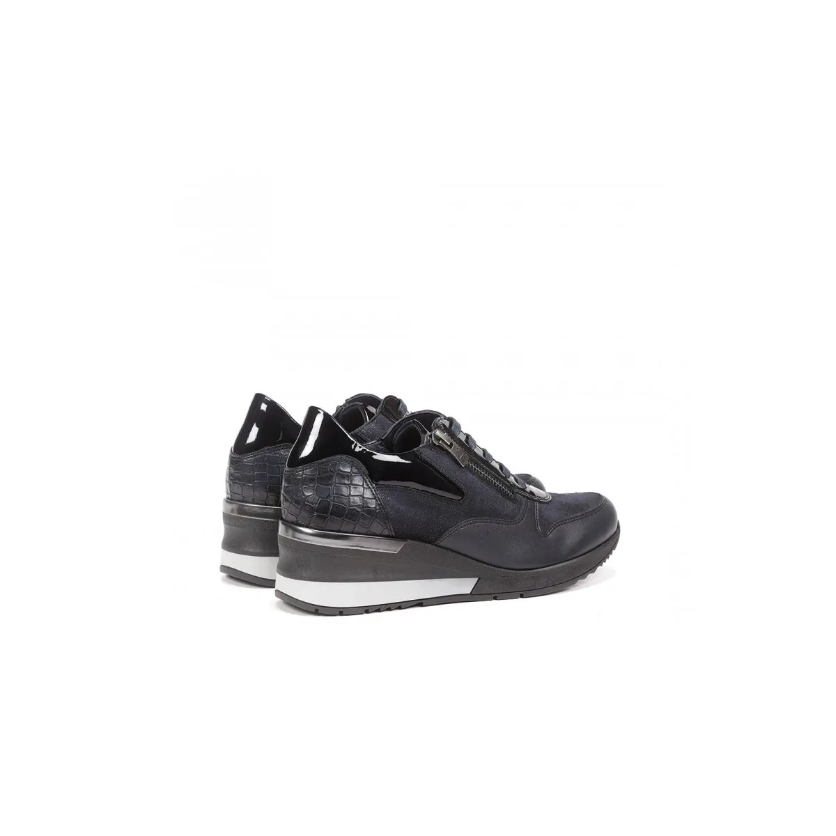 Zapato Deportivo Dorking by Fluchos con Cuña de MujerCintia en Negro D8590