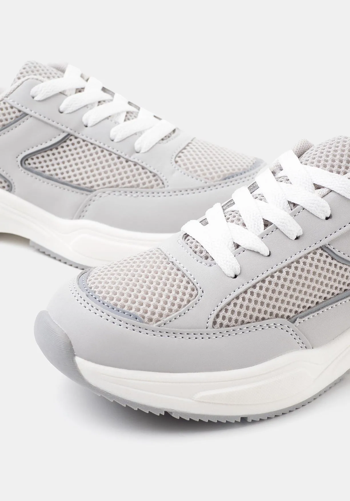 Zapatos adeportivados con cordones de Niño (Tallas 30 a 40)