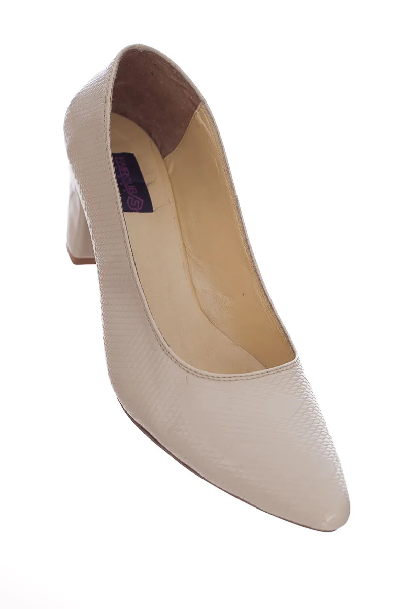 ZAPATOS COLOR BEIGE  FAIROUB