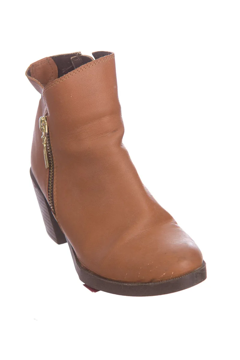 ZAPATOS COLOR CAFé  AQUILES