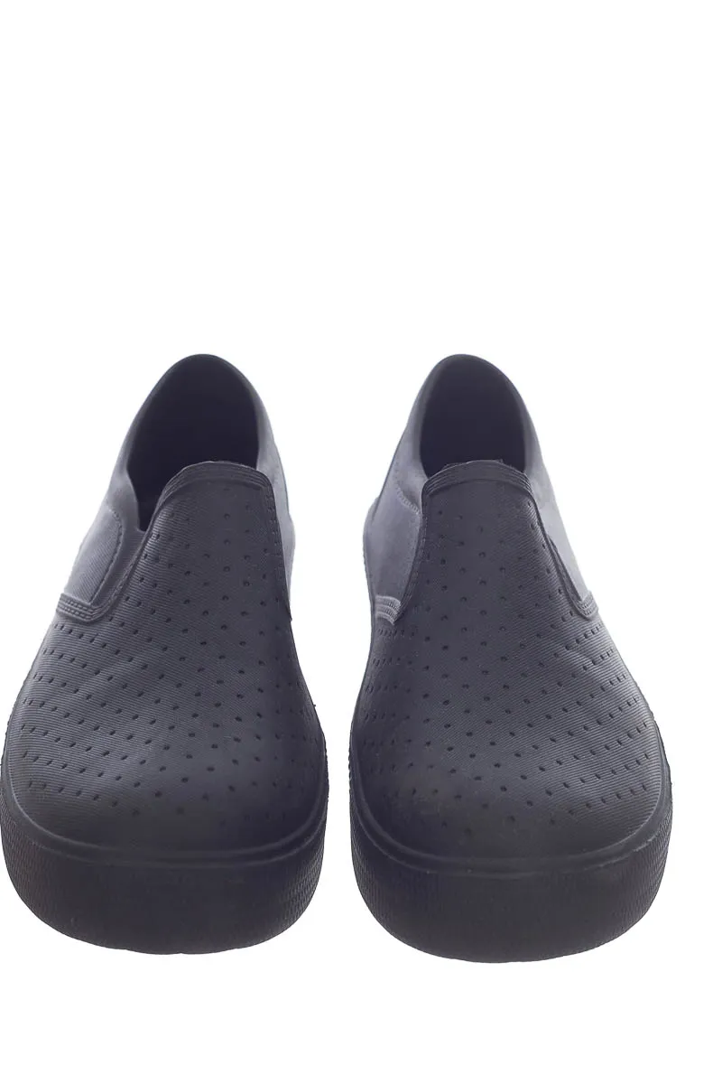 ZAPATOS COLOR NEGRO  CLOSEANDO