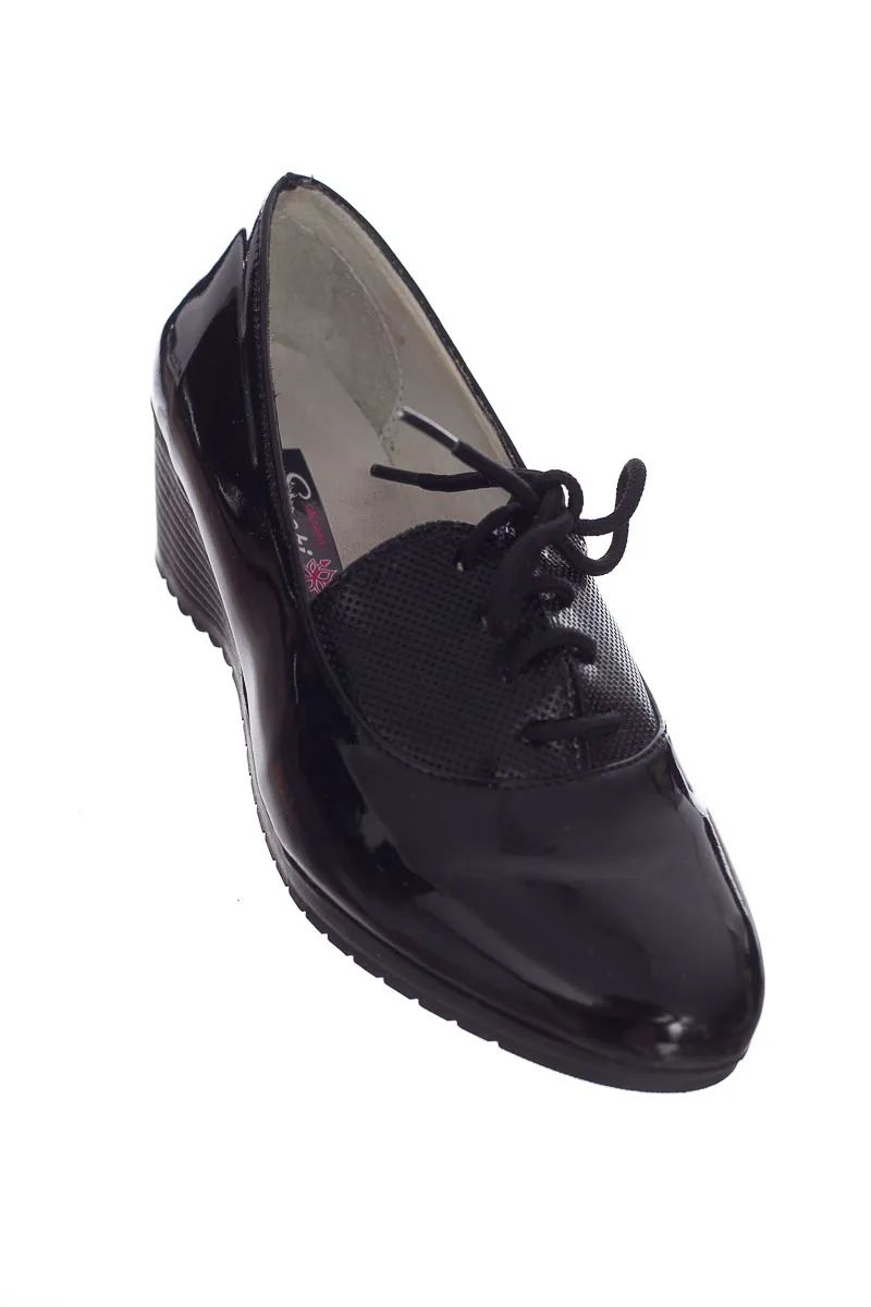 ZAPATOS COLOR NEGRO  SAORI