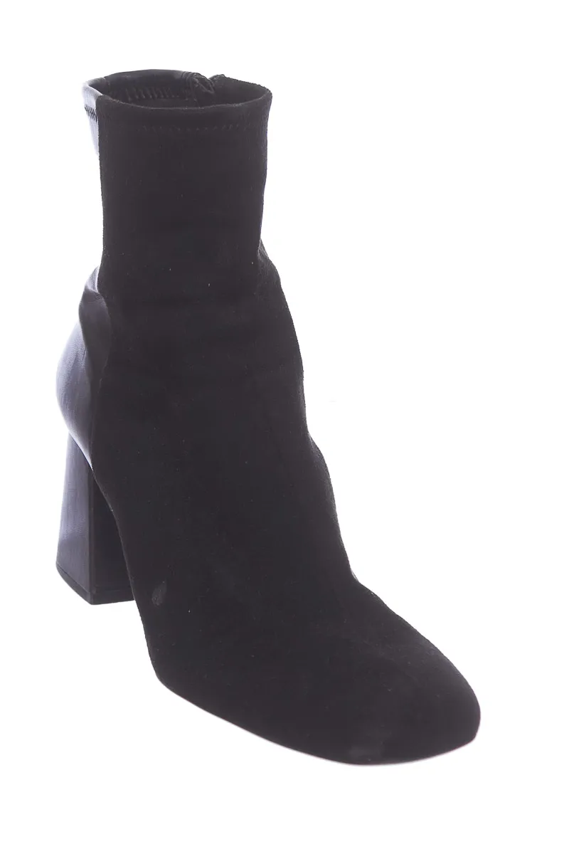 ZAPATOS COLOR NEGRO  STRADIVARIUS