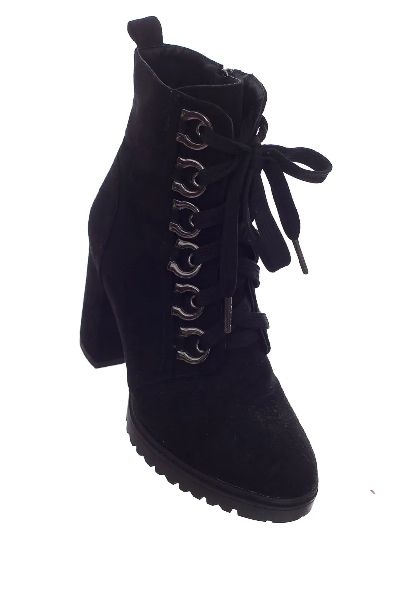 ZAPATOS COLOR NEGRO  STUDIO F