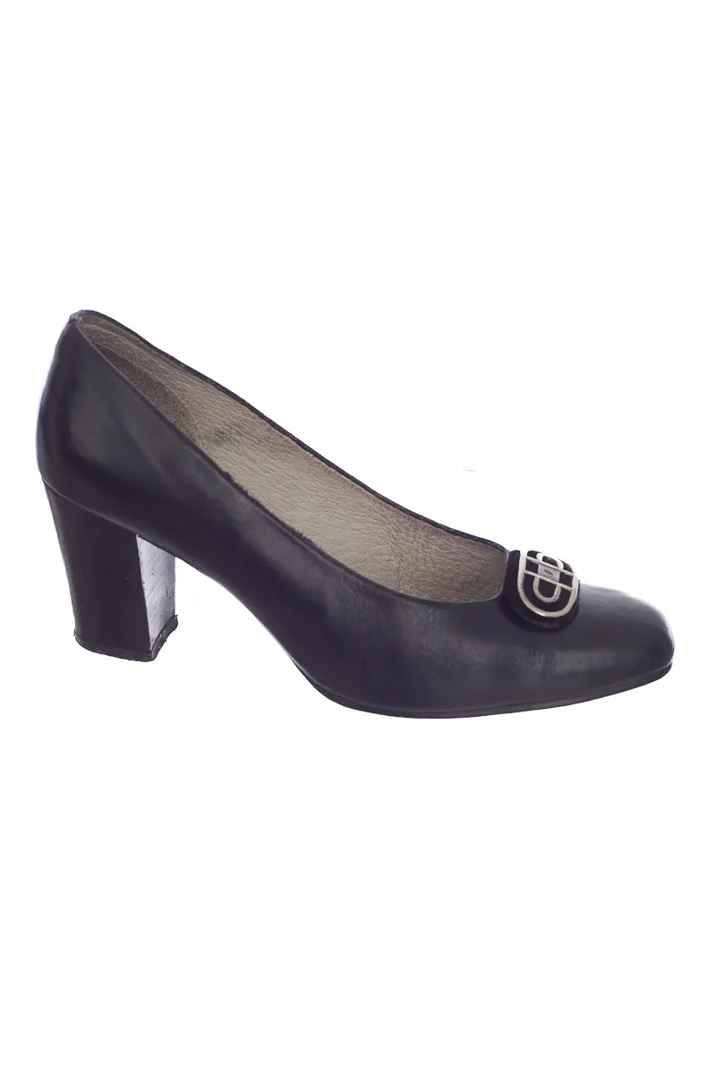 ZAPATOS COLOR NEGRO  ZANETTI