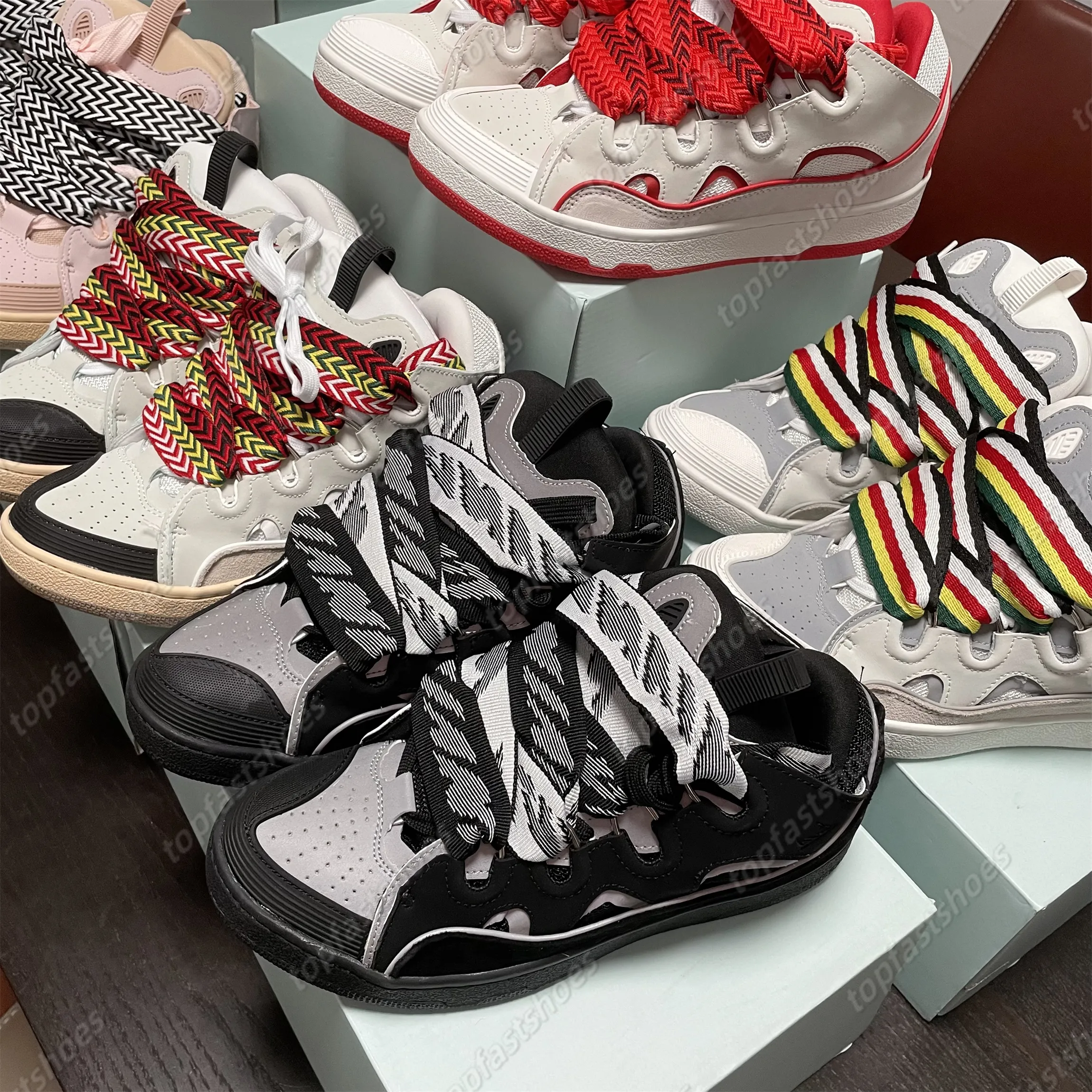 Zapatos de ropa de alta calidad zapatos de diseño de diseñador Mujeres bordes bordes negros blancos de ternero