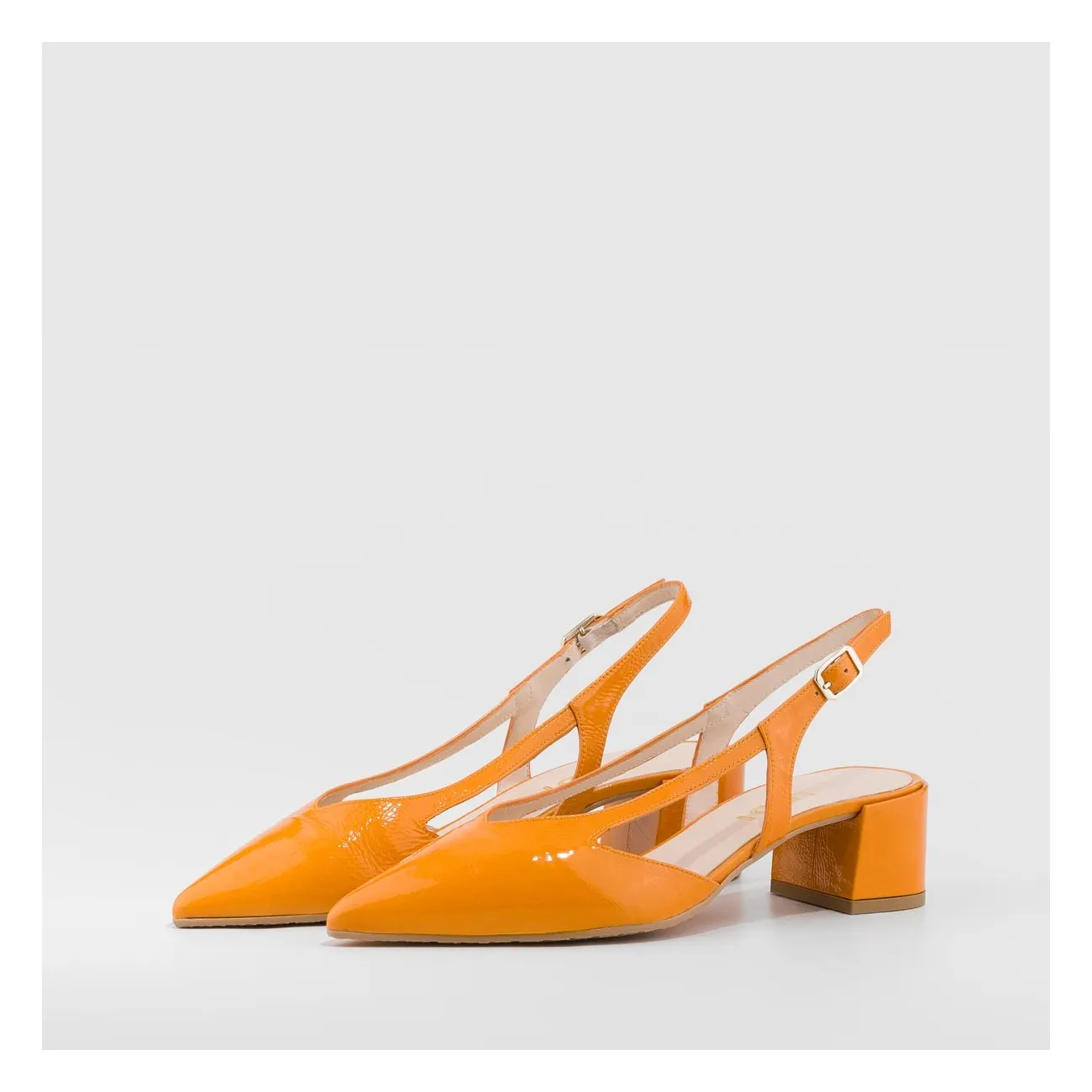 ZAPATOS DE SALÓN AMARILLOS CHESU