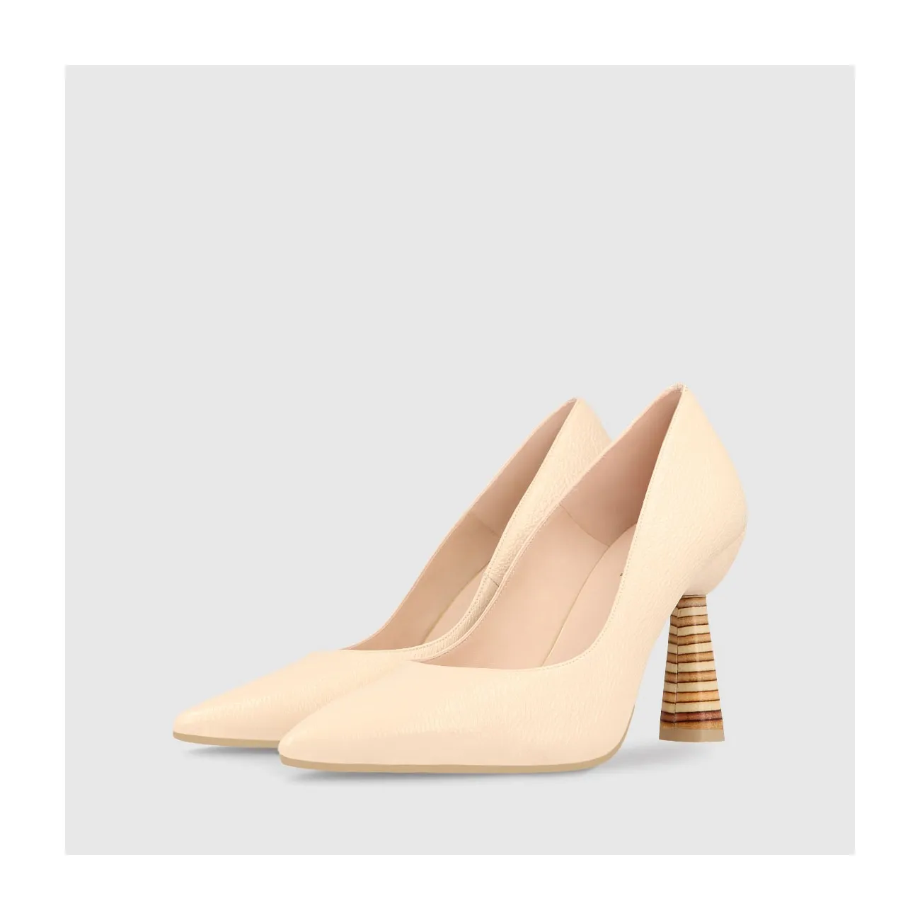 ZAPATOS DE SALÓN BEIGE SERINAY