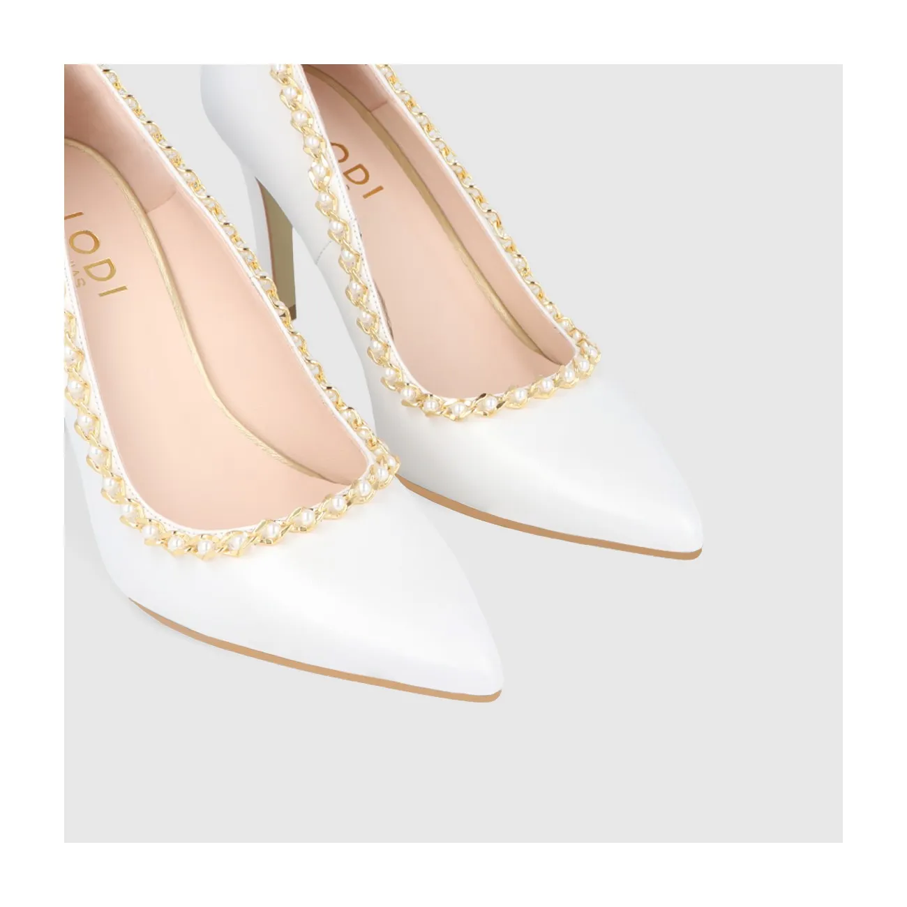 ZAPATOS DE SALÓN BLANCOS RRECADENA