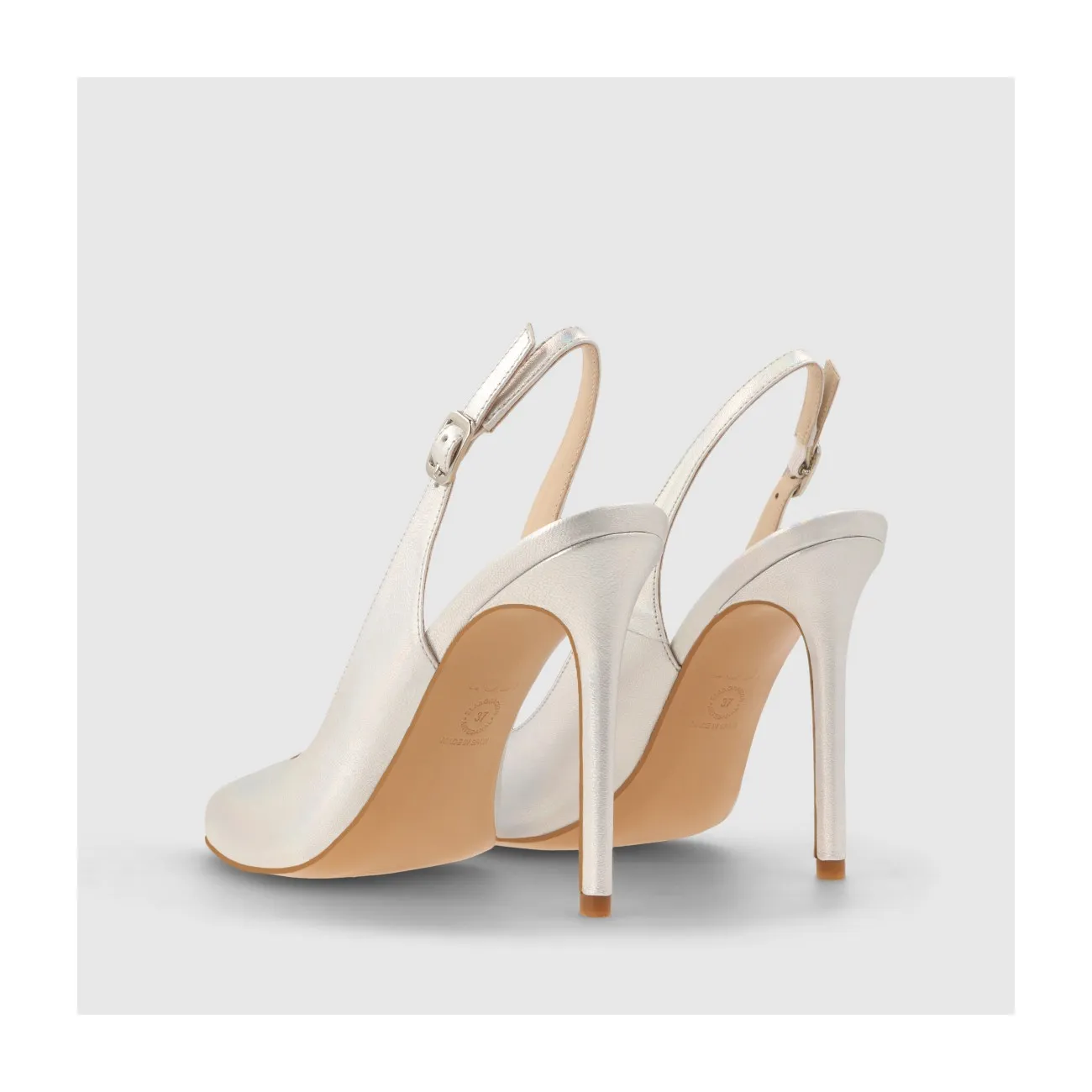 ZAPATOS DE SALÓN PLATEADOS WIMA
